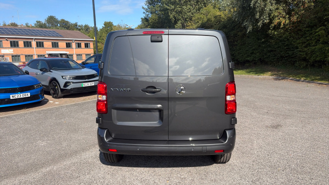 Vauxhall Vivaro L1 Diesel 1.5 Turbo D 120 Pro H1 Van - Image 11